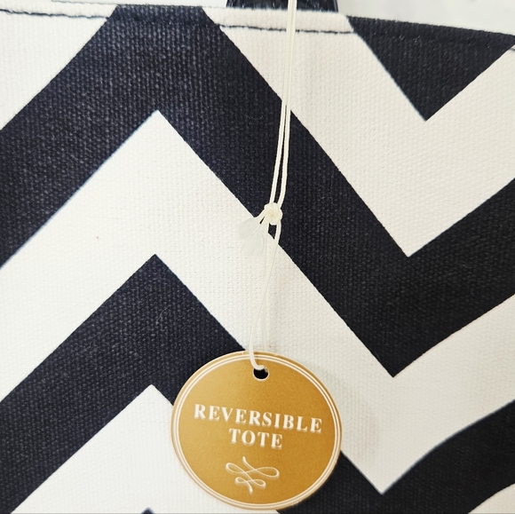Pure Honey Reversible Canvas Tote Bag in Black Floral/ Chevron Stripe Print - Picture 6 of 11